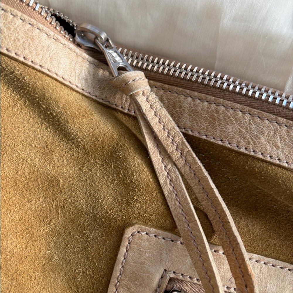 Balenciaga XL Courier Hobo Weekender Bag in Suede AUTHENTIC - Picture 8 of 16